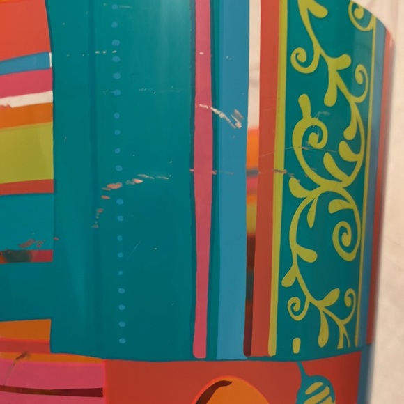 FLOWER POWER MOD 20 oz PLASTIC TUMBLERS  USE FOR PARTY DECOR OR THEME COOL 😎 - Picture 3 of 9